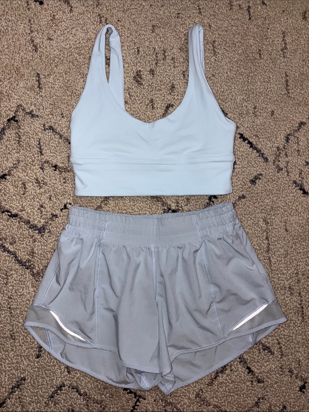 Lululemon set 4/6 shade Ice blue